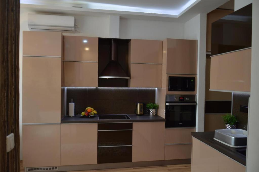 Fueredi Apartman Debrecen Exterior photo